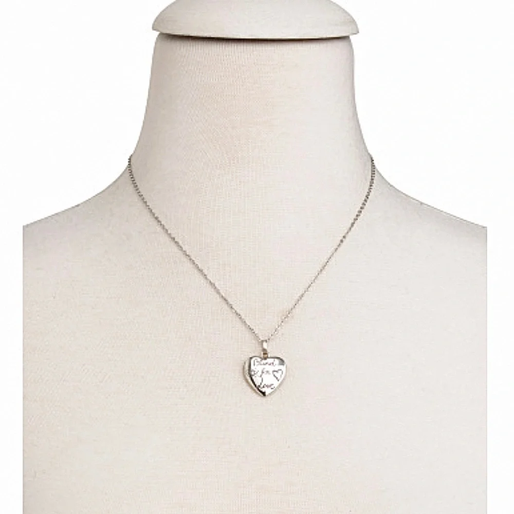 New Gucci Blind For Love Heart Charm + Free Chain - Picture 3 of 9